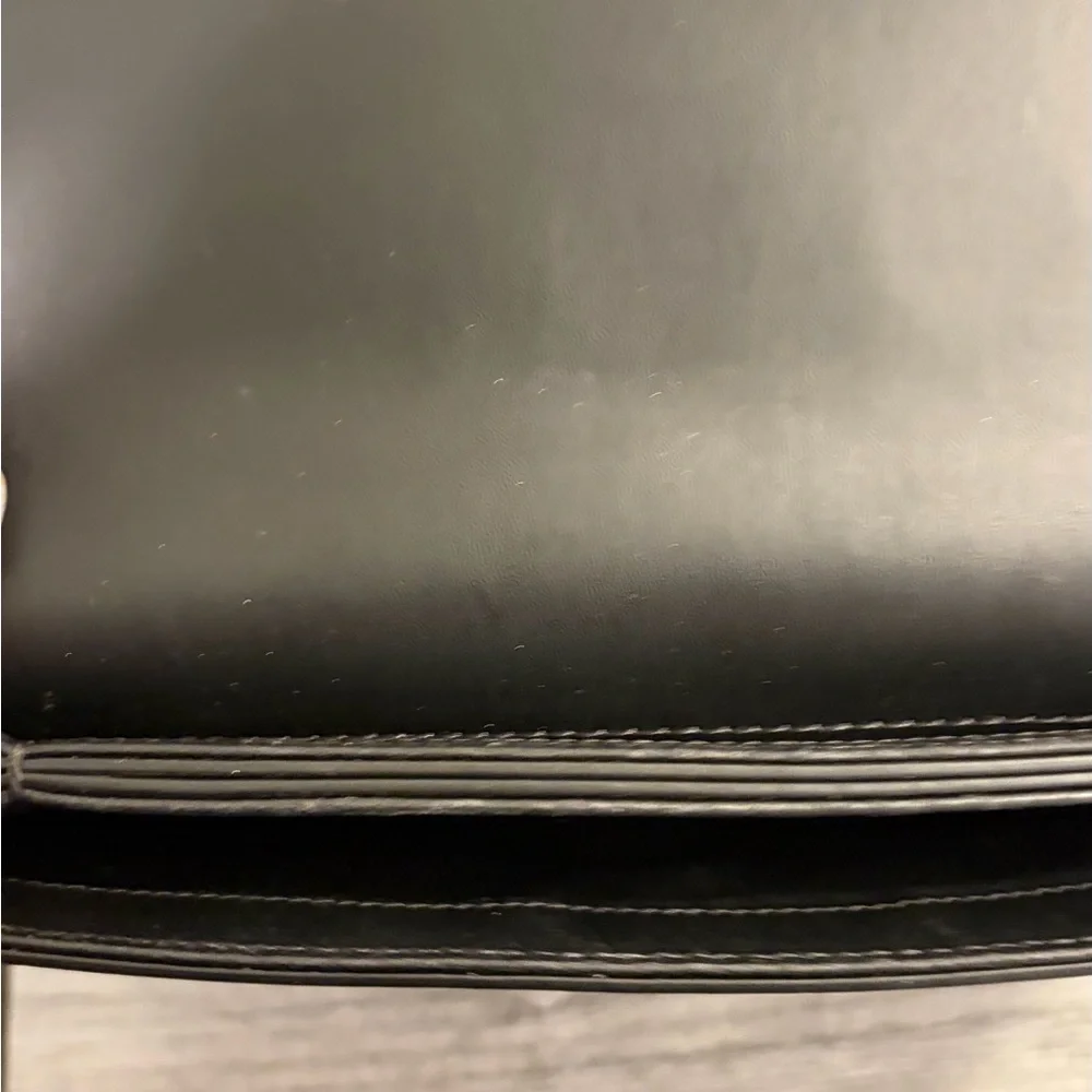 Tory Burch Black Quilted Leather Clutch with Gold Chain - Picture 3 of 4